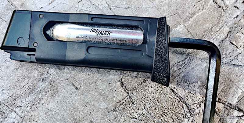 Co2 kapsula 12g pogodna za mnoge zračne pištolje u DeRongu